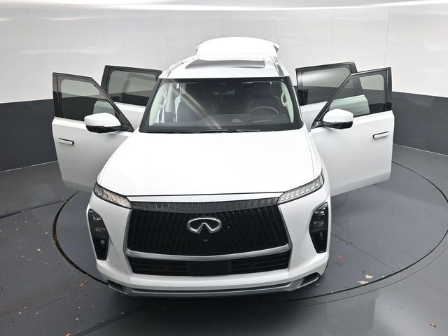 2026 INFINITI QX80 LUXE