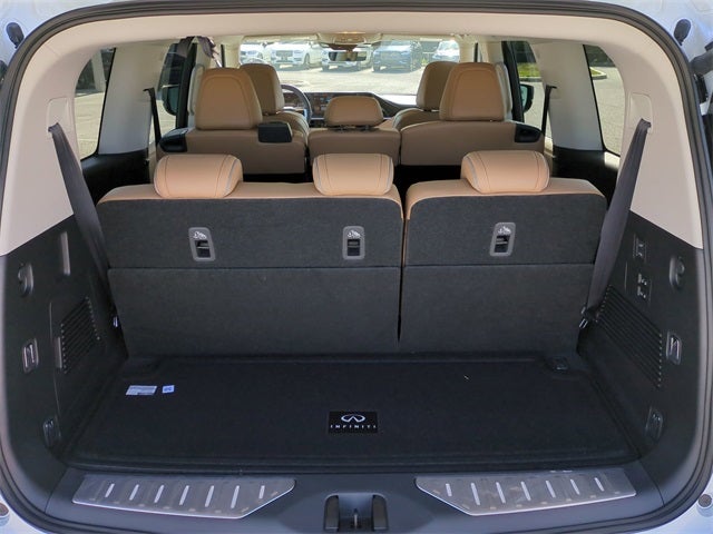 2026 INFINITI QX80 LUXE