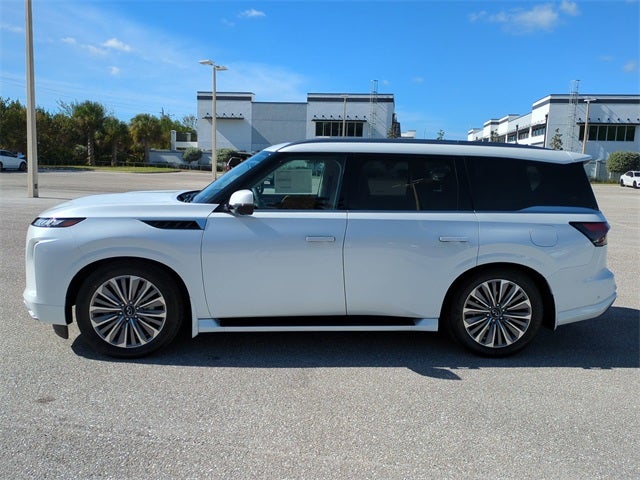 2026 INFINITI QX80 LUXE