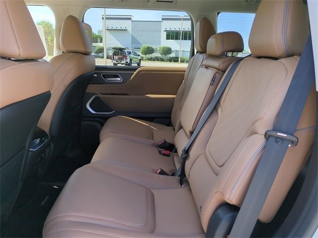 2026 INFINITI QX80 LUXE