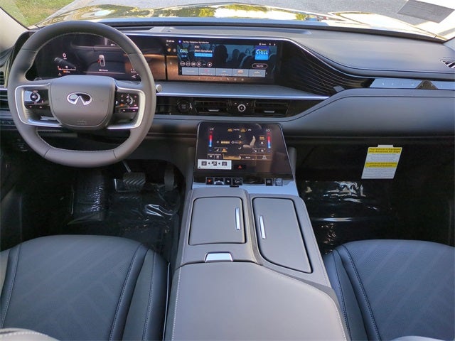 2026 INFINITI QX80 LUXE