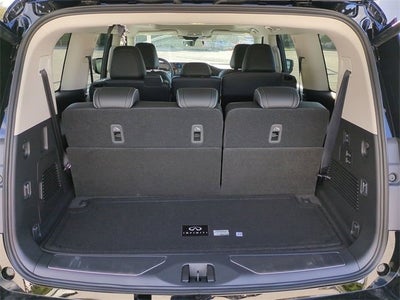 2026 INFINITI QX80 LUXE