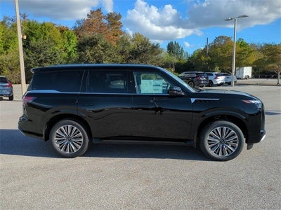 2026 INFINITI QX80 LUXE