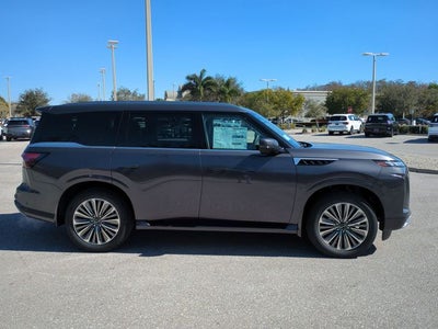2026 INFINITI QX80 LUXE