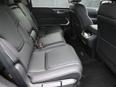 2026 INFINITI QX80 LUXE