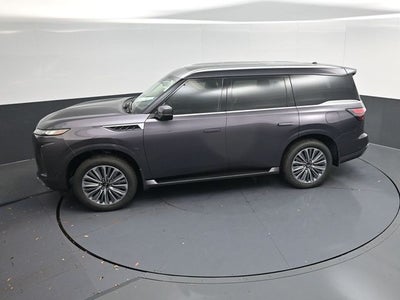 2026 INFINITI QX80 LUXE