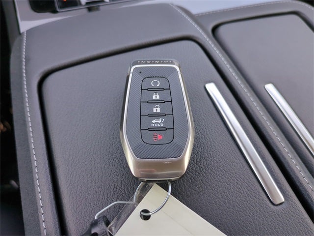 2026 INFINITI QX80 LUXE