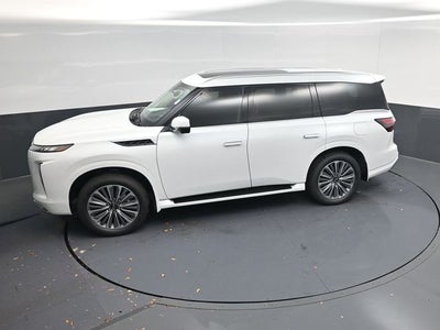 2026 INFINITI QX80 LUXE
