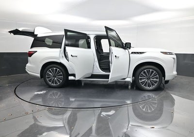 2026 INFINITI QX80 LUXE