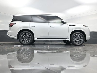 2026 INFINITI QX80 LUXE