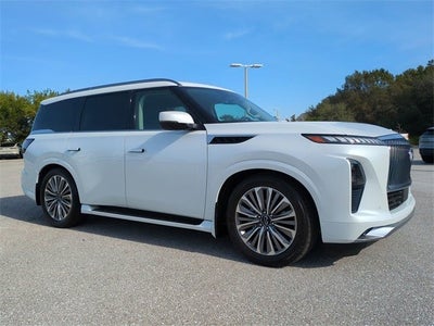 2026 INFINITI QX80 LUXE