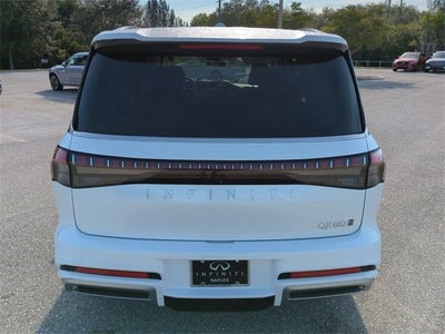 2026 INFINITI QX80 LUXE