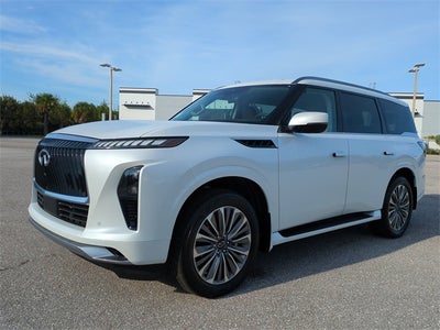 2026 INFINITI QX80 LUXE