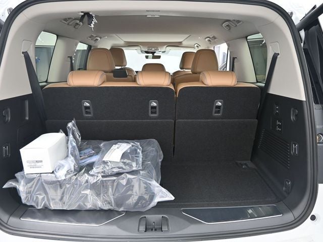 2026 INFINITI QX80 LUXE
