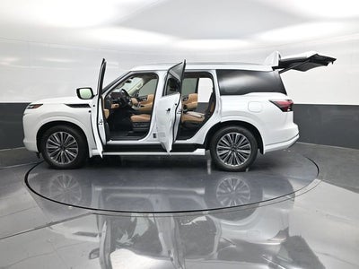 2026 INFINITI QX80 LUXE