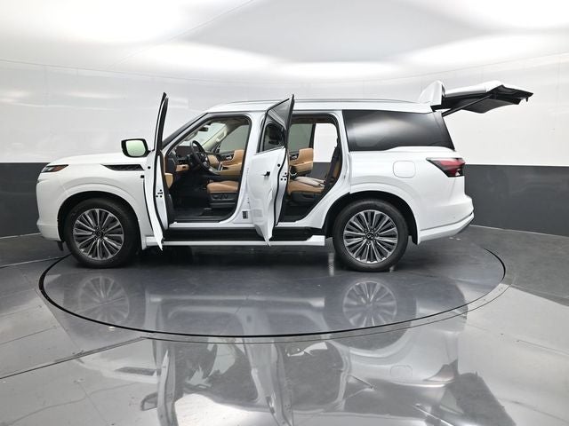 2026 INFINITI QX80 LUXE