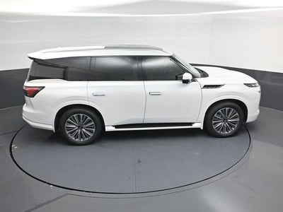 2026 INFINITI QX80 LUXE
