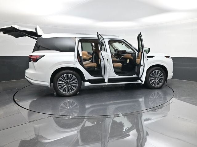 2026 INFINITI QX80 LUXE