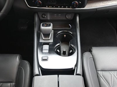 2025 Nissan Rogue Platinum