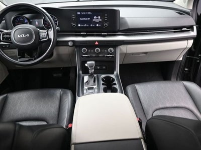 2024 Kia Carnival LX
