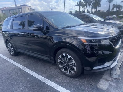 2024 Kia Carnival EX