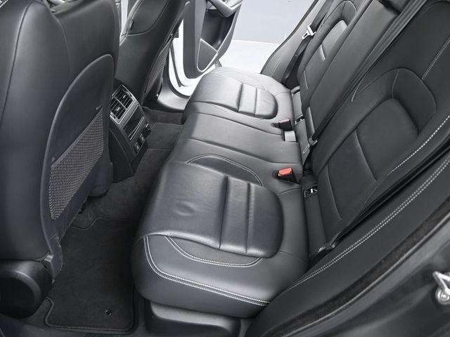 2025 Jaguar F-PACE P250 R-Dynamic S