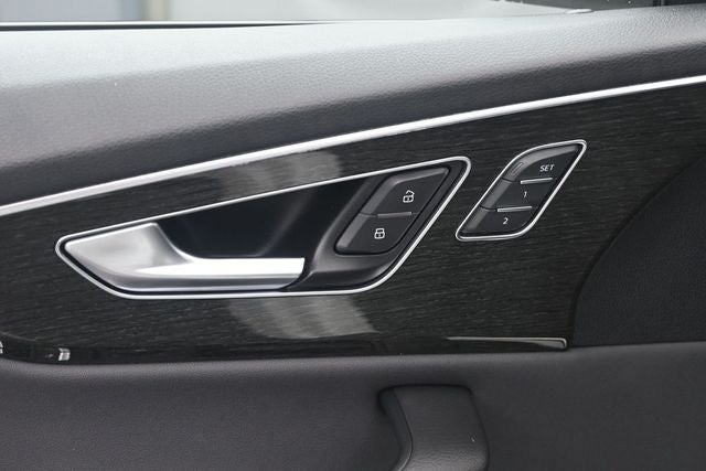 2020 Audi Q8 55 Premium quattro
