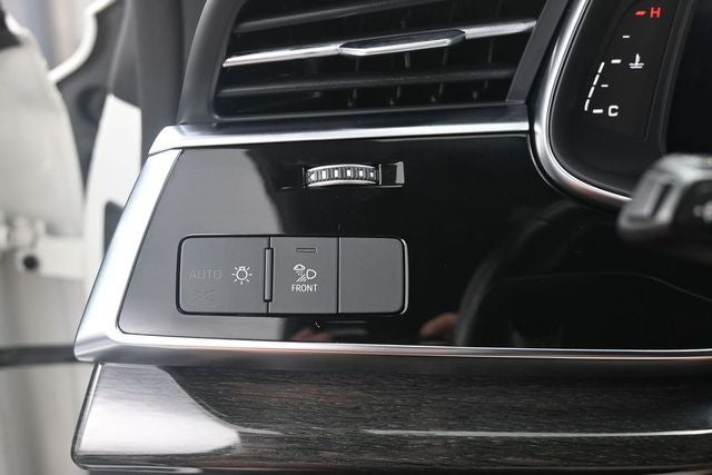 2020 Audi Q8 55 Premium quattro