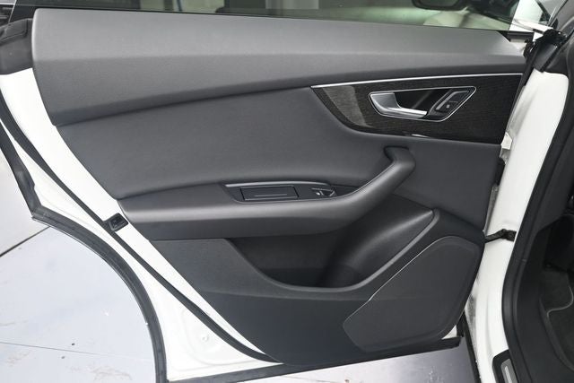 2020 Audi Q8 55 Premium quattro
