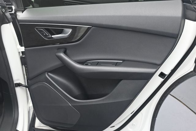 2020 Audi Q8 55 Premium quattro