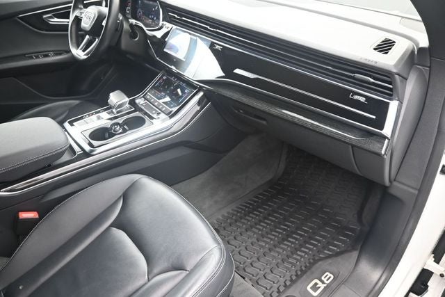 2020 Audi Q8 55 Premium quattro