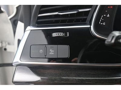 2020 Audi Q8 55 Premium quattro