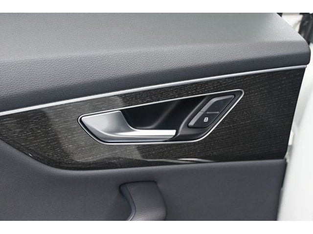 2020 Audi Q8 55 Premium quattro