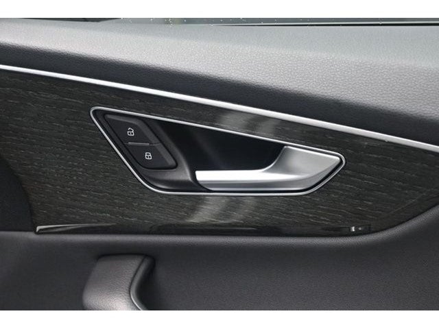2020 Audi Q8 55 Premium quattro