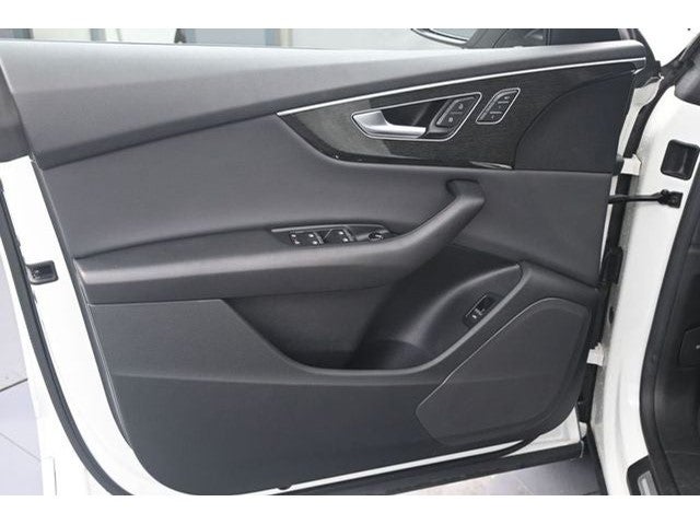 2020 Audi Q8 55 Premium quattro