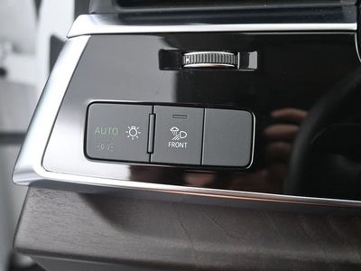 2022 Audi Q8 55 Premium Plus quattro