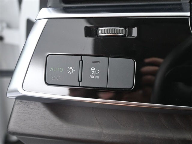 2022 Audi Q8 55 Premium Plus quattro