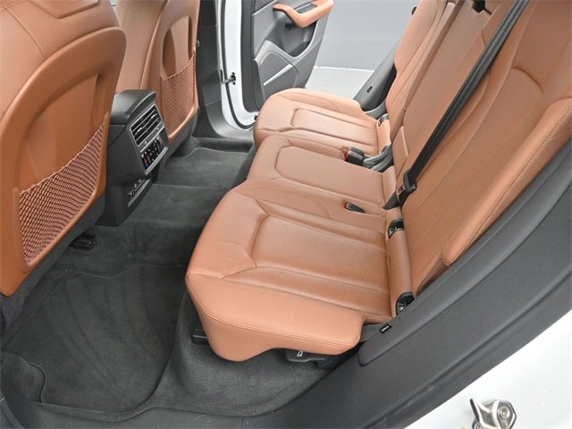 2022 Audi Q8 55 Premium Plus quattro