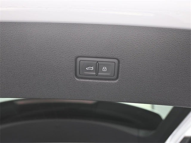 2022 Audi Q8 55 Premium Plus quattro