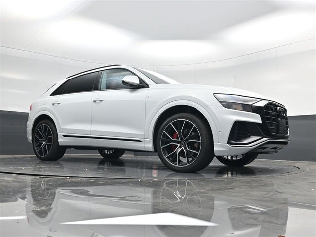2022 Audi Q8 55 Premium Plus quattro