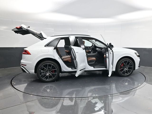 2022 Audi Q8 55 Premium Plus quattro