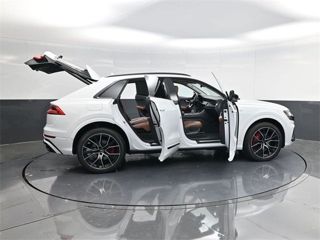 2022 Audi Q8 55 Premium Plus quattro