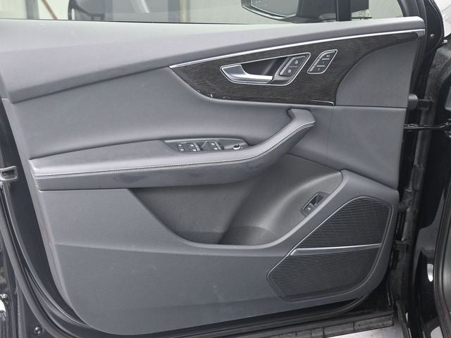 2025 Audi Q7 55 Premium Plus quattro