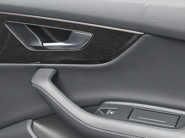 2025 Audi Q7 55 Premium Plus quattro