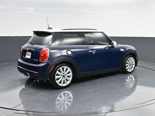 2016 MINI Cooper S Base