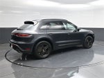 2022 Porsche Macan Base