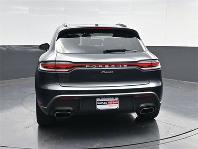 2022 Porsche Macan Base
