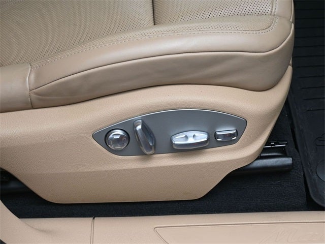 2022 Porsche Macan Base