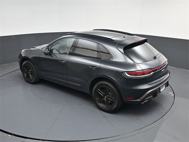 2022 Porsche Macan Base