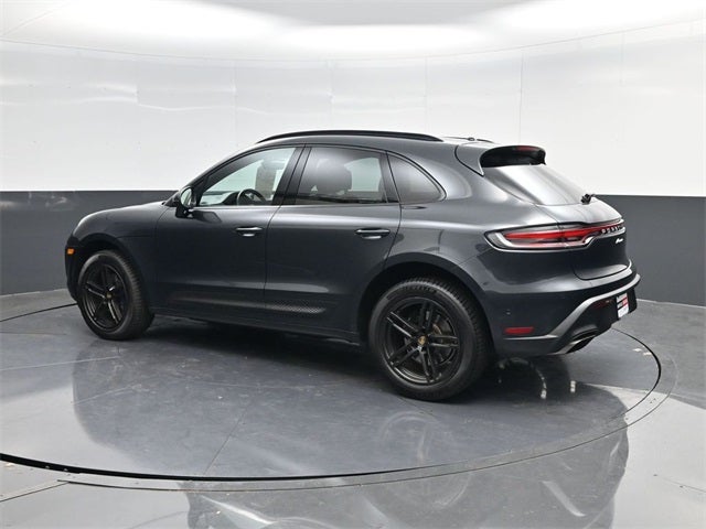 2022 Porsche Macan Base